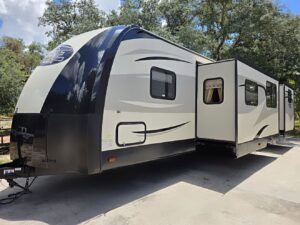 512010151_1353847159016984_7964191985937850421_n